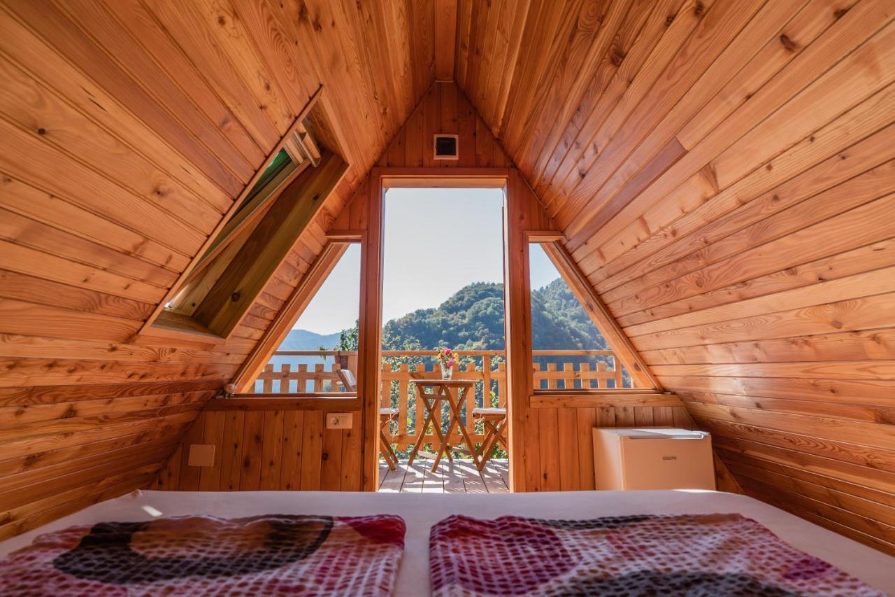 Glamping Tinka Hotel Толмин Екстериор снимка