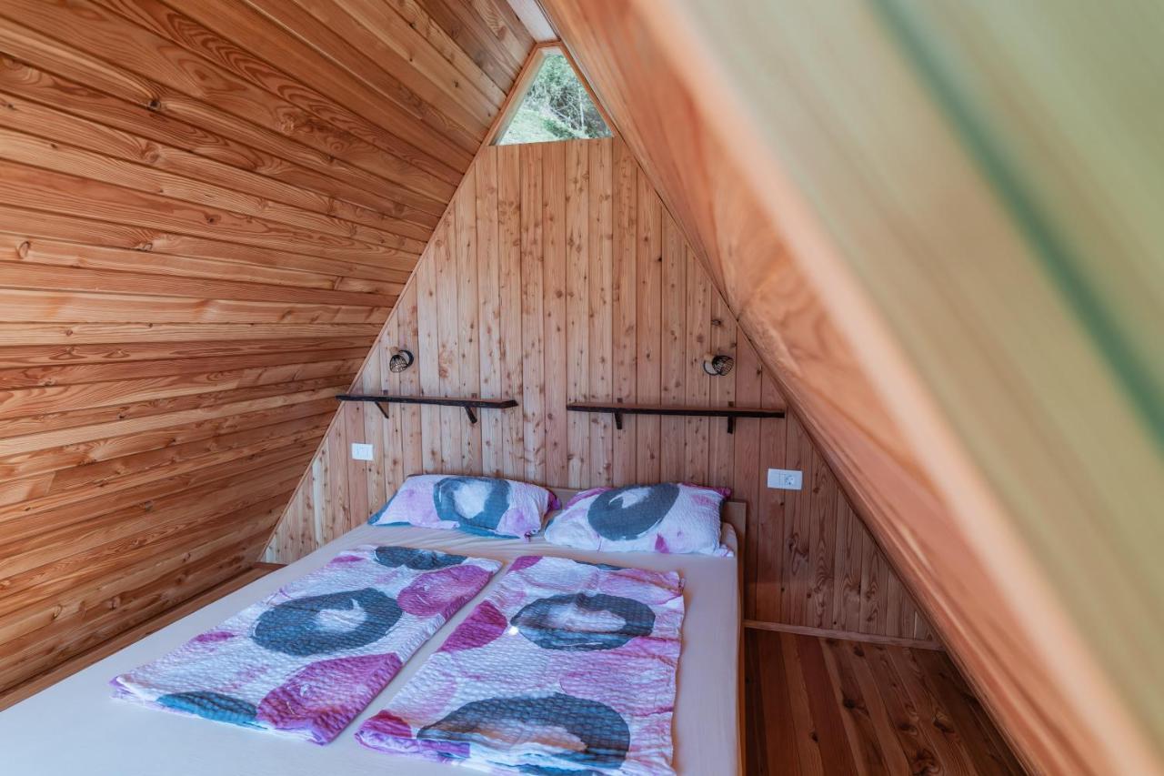 Glamping Tinka Hotel Толмин Екстериор снимка